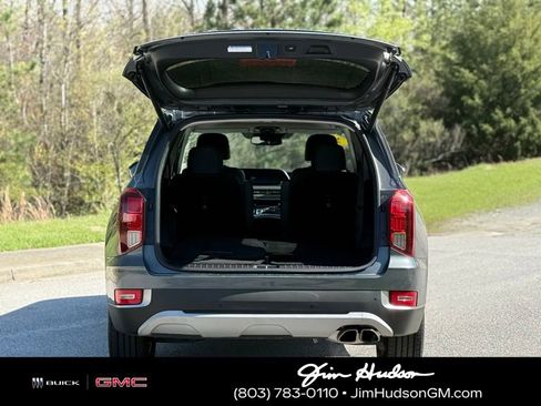 Used 2022 Hyundai Palisade SEL w/ Premium Package image 16