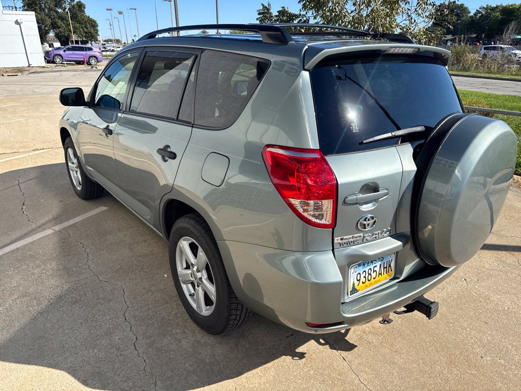 Used 2008 Toyota RAV4 2WD w/ 3rd Row image 3