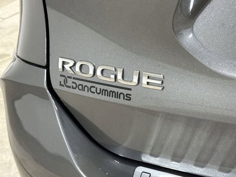 Used 2018 Nissan Rogue SL AWD/4WD image 26