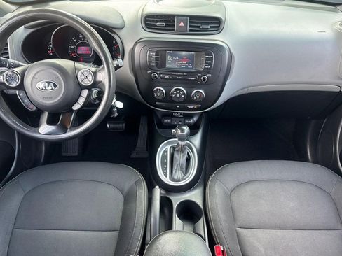 Used 2015 Kia Soul + FWD image 14