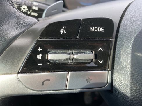 Used 2023 Hyundai Santa Cruz Limited image 25