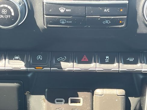 Used 2024 Chevrolet Silverado 1500 Custom RWD image 28