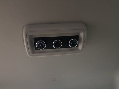 Used 2015 Dodge Grand Caravan SXT w/ UConnect Hands-Free Group image 35