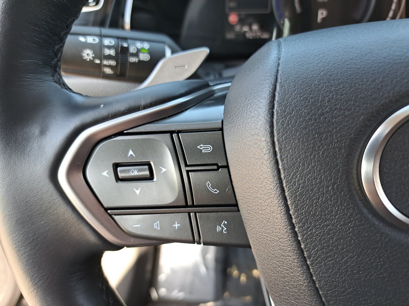 Used 2026 Lexus NX 350h AWD w/ Premium Package image 19