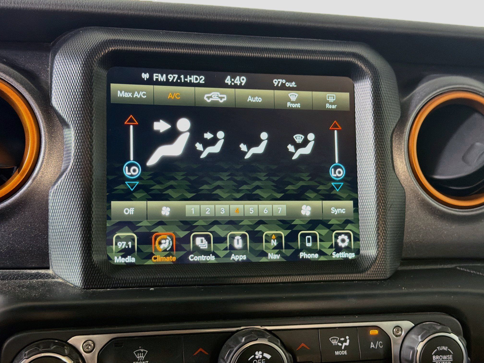 Used 2022 Jeep Gladiator Mojave AWD/4WD image 19