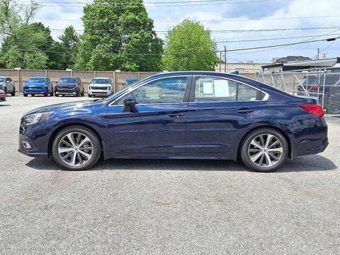 Used 2018 Subaru Legacy 3.6R Limited AWD/4WD image 8
