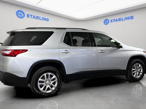 Used 2020 Chevrolet Traverse LT FWD image 10