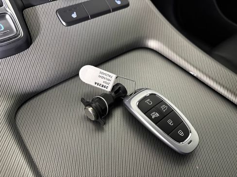 Used 2024 Hyundai Palisade SEL FWD image 21
