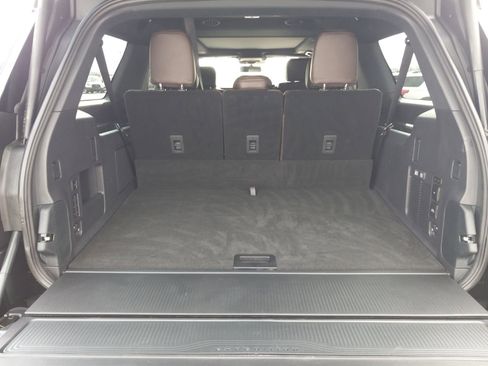 Used 2025 Ford Expedition Max King Ranch image 11