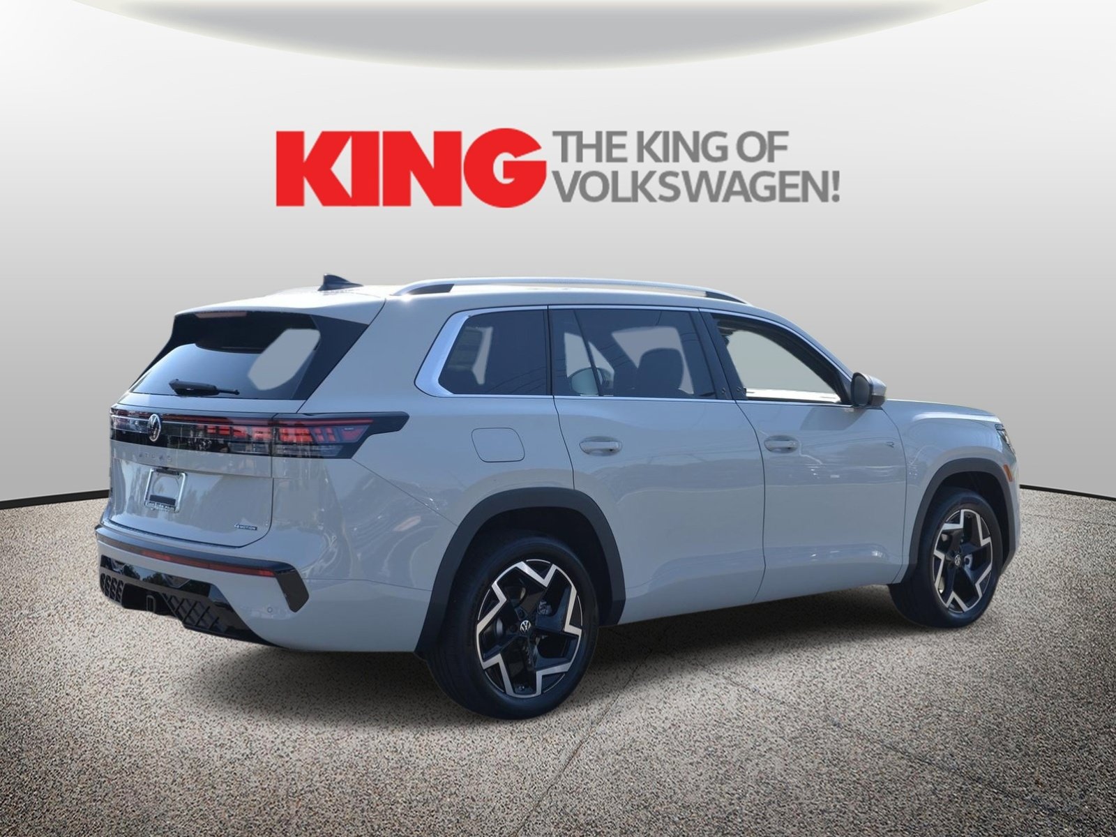 New 2027 Volkswagen Atlas SEL R-Line AWD/4WD image 3