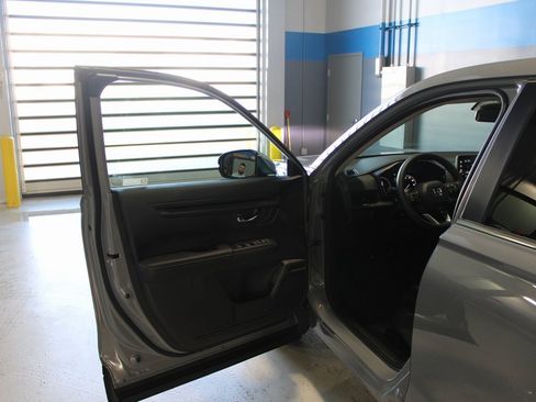 Certified 2026 Honda CR-V LX image 7