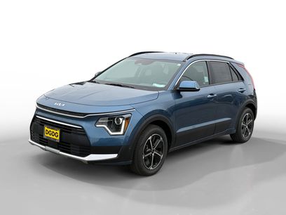 New 2025 Kia Niro EX
