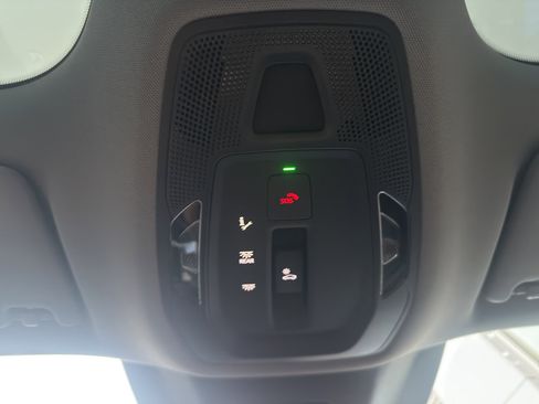 New 2025 Audi A6 e-tron Premium image 30