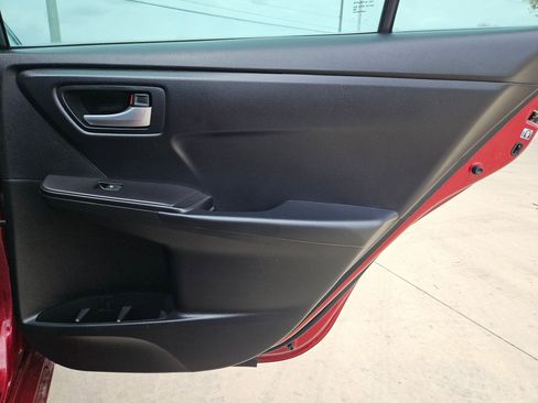 Used 2017 Toyota Camry XSE image 26