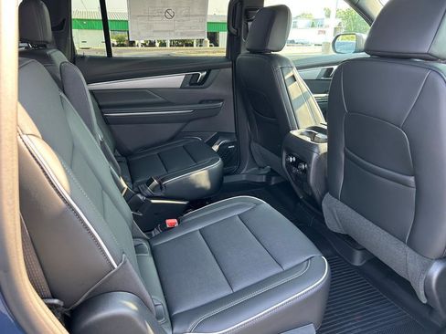 New 2026 Buick Enclave Preferred w/ Power Package image 17