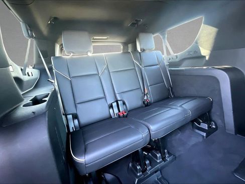 Used 2021 Cadillac Escalade ESV Premium Luxury w/ Driver Assist Tech Package AWD/4WD image 25
