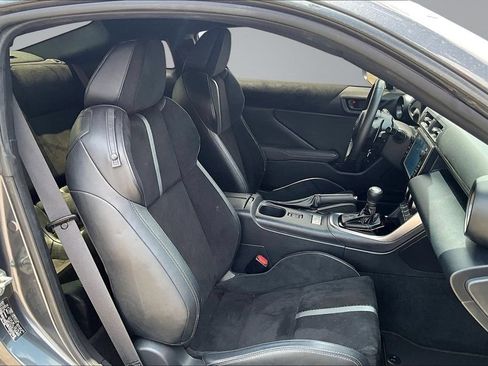 Used 2024 Toyota GR86 Premium RWD image 27