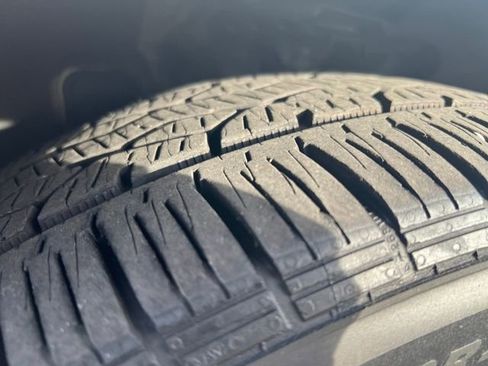 Used 2021 Hyundai Palisade Calligraphy image 25