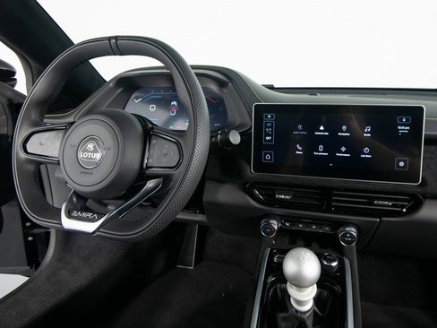 Used 2025 Lotus Emira image 27