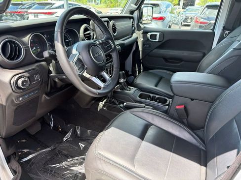Used 2023 Jeep Wrangler Unlimited Sahara w/ Cold Weather Group AWD/4WD image 36
