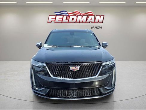 Used 2023 Cadillac XT6 Sport w/ Technology Package image 12