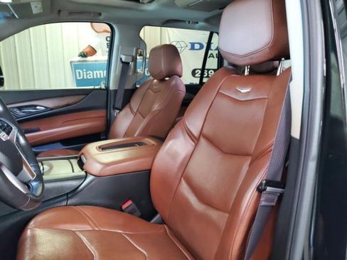 Used 2016 Cadillac Escalade Premium AWD/4WD image 20