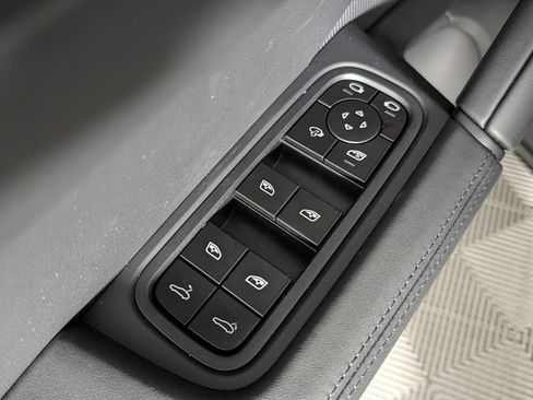 New 2026 Porsche Cayenne GTS AWD/4WD image 27