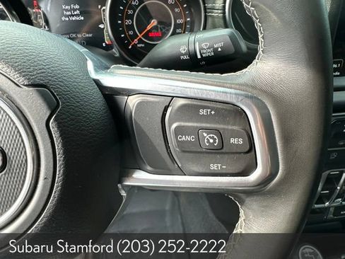 Used 2020 Jeep Gladiator Overland AWD/4WD image 19