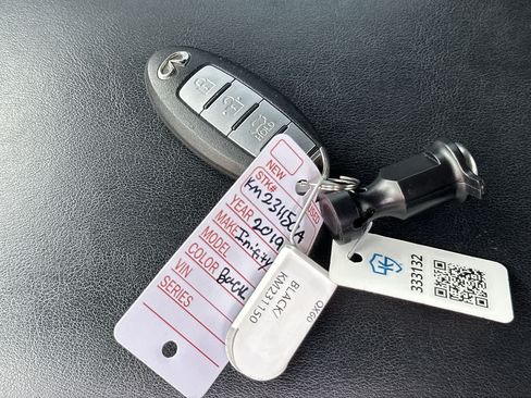 Used 2019 INFINITI Q60 3.0t Luxe RWD image 22