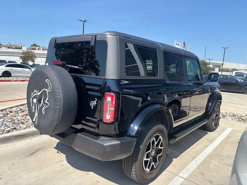 Used 2024 Ford Bronco Outer Banks AWD/4WD image 6