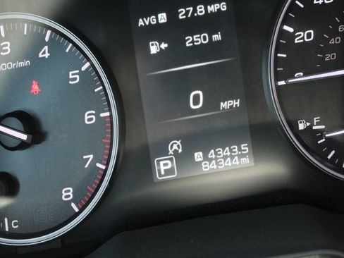 Used 2023 Subaru Outback Premium AWD/4WD image 19