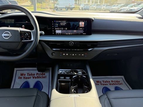 Certified 2025 Nissan Murano SL image 29