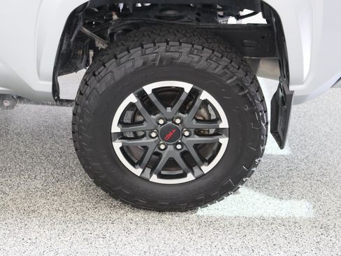 Used 2024 Toyota Tacoma SR5 RWD image 10
