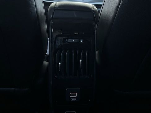 Used 2025 Jeep Compass Trailhawk image 12