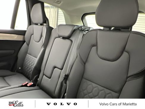 Used 2025 Volvo XC90 B5 Core w/ Protection Package Premier image 23