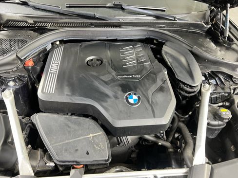 Used 2021 BMW 530i xDrive w/ M Sport Package image 30