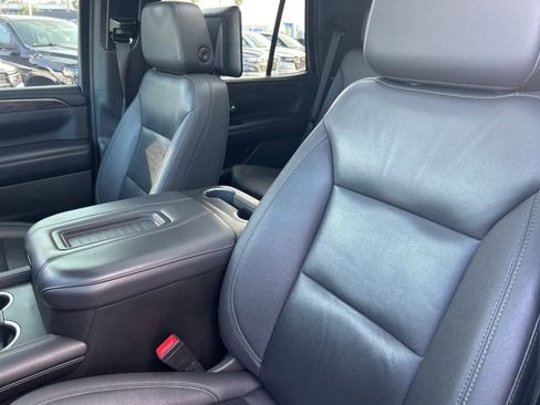 Used 2022 Chevrolet Tahoe Z71 w/ Luxury Package image 29