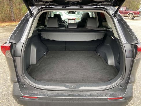 Used 2024 Toyota RAV4 XLE Premium image 9