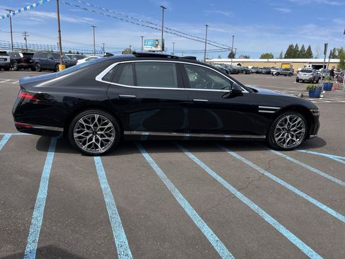 Used 2026 Genesis G90 3.5T AWD/4WD image 6