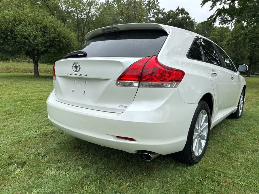 Used 2010 Toyota Venza AWD image 24