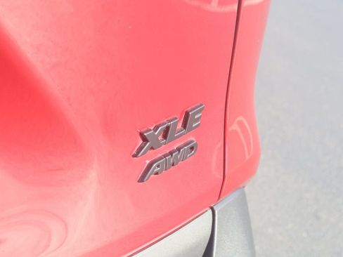 Used 2022 Toyota RAV4 XLE w/ Convenience Package AWD/4WD image 28
