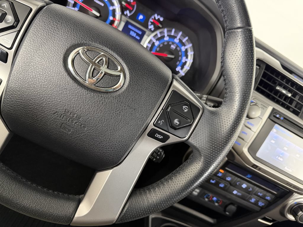 Used 2018 Toyota 4Runner Limited AWD/4WD image 26