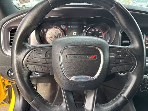 Used 2017 Dodge Charger SE w/ Blacktop Package image 16