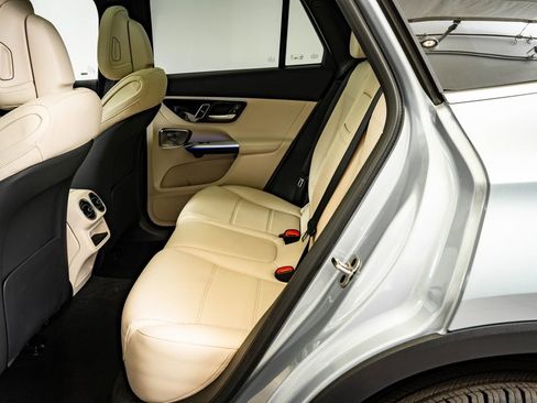 New 2026 Mercedes-Benz GLC 300 4MATIC image 42