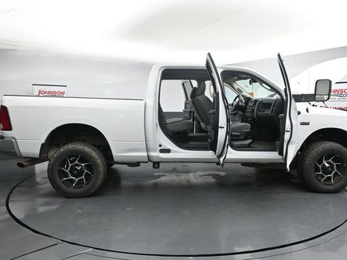 Used 2016 RAM 2500 Tradesman w/ Chrome Appearance Group image 27