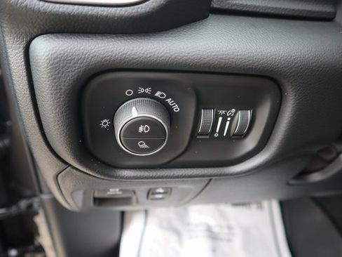 New 2026 RAM 1500 4x4 Crew Cab image 8