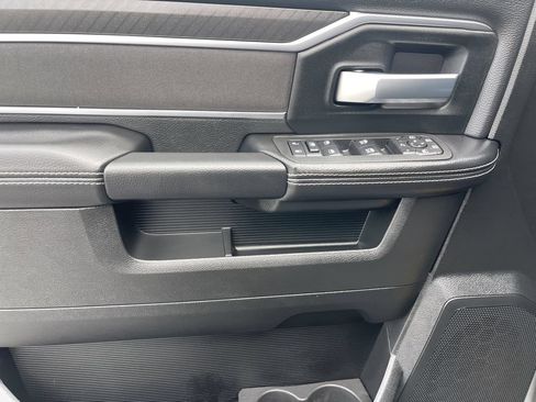 New 2026 RAM 2500 Big Horn AWD/4WD image 16