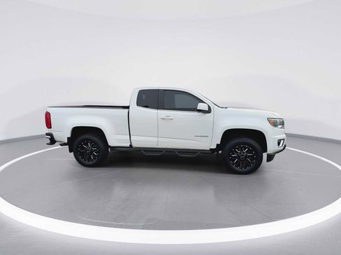 Used 2016 Chevrolet Colorado LT w/ LT Convenience Package image 9