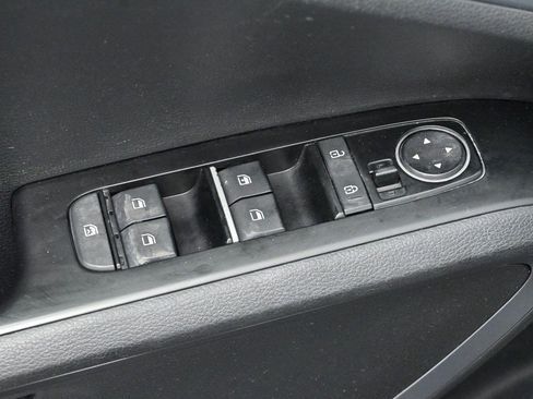 Used 2020 Kia Soul S FWD image 11