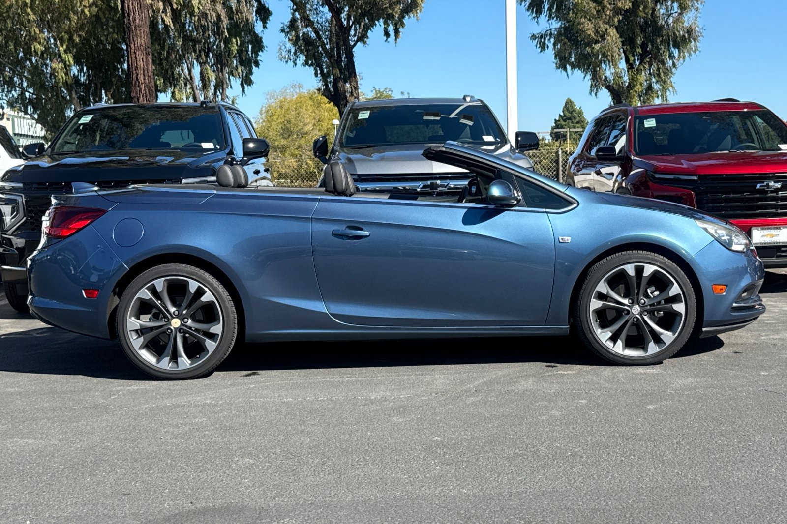 Used 2016 Buick Cascada Premium FWD image 4